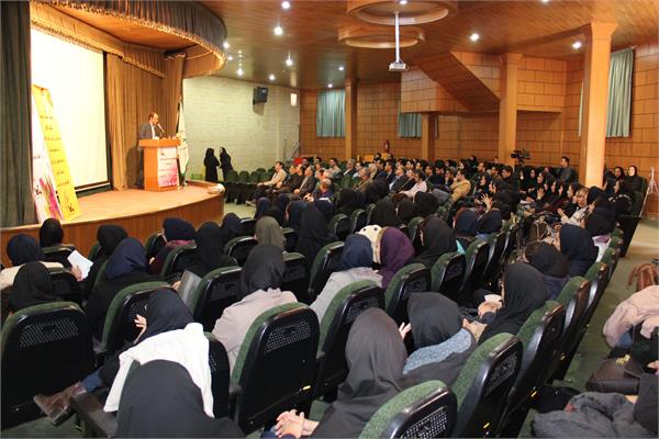 همایش مدرسان کانون زبان شیراز برگزار شد