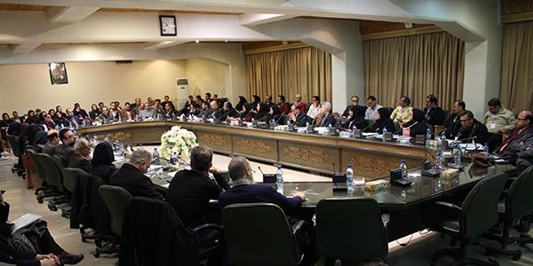 جلسه‌ی آموزشی – تخصصی کارشناسان بخش انگلیسی کانون زبان ایران برگزار شد
