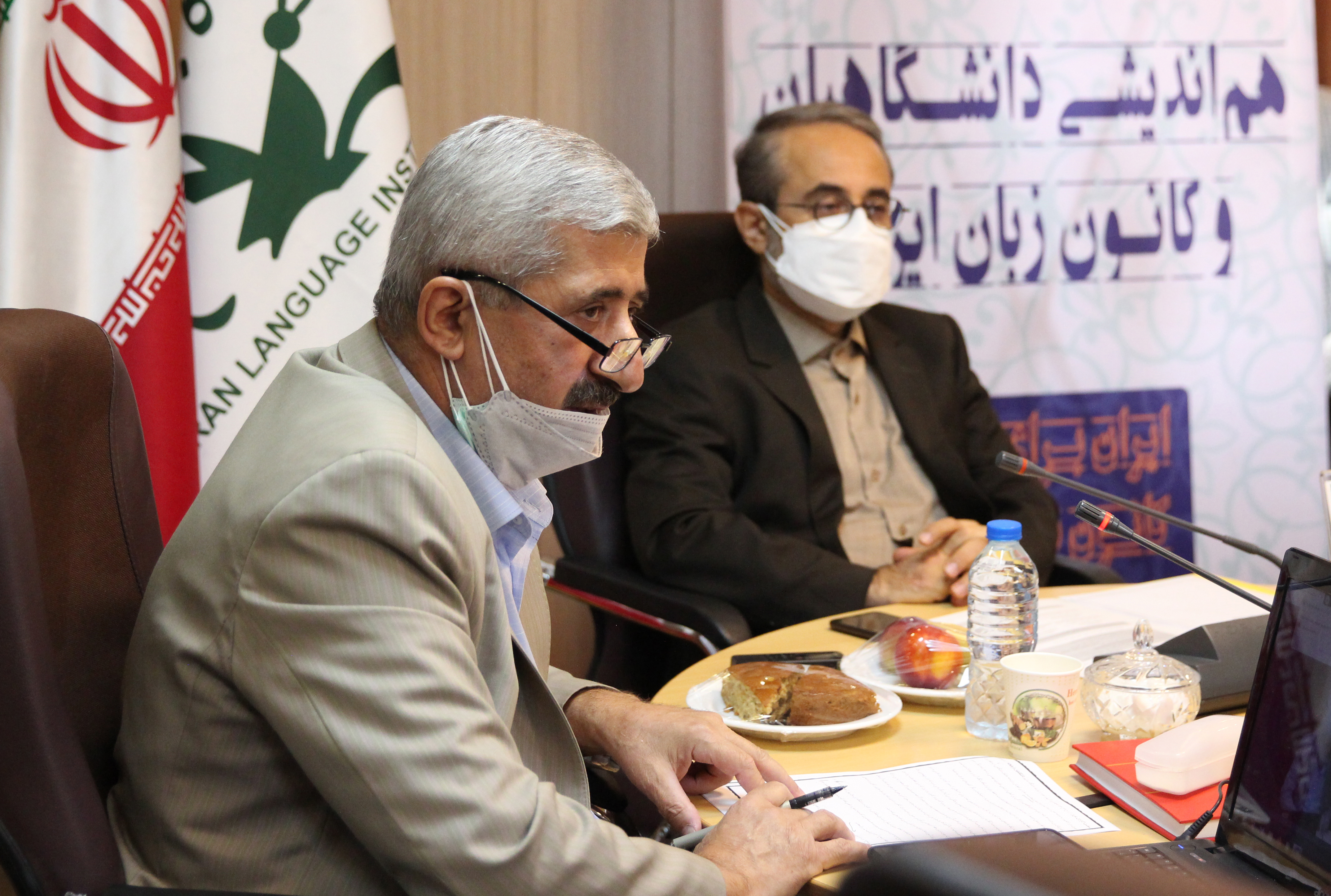 رییس کانون زبان ایران