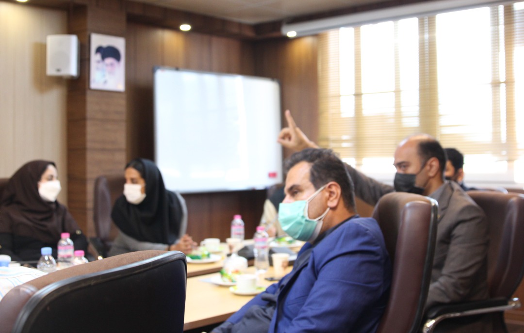 مسئولان مراکز 9