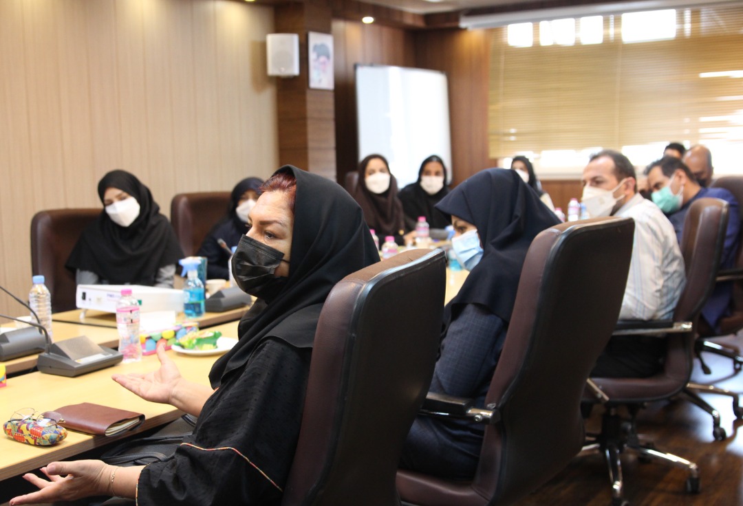 مسئولان مراکز 11