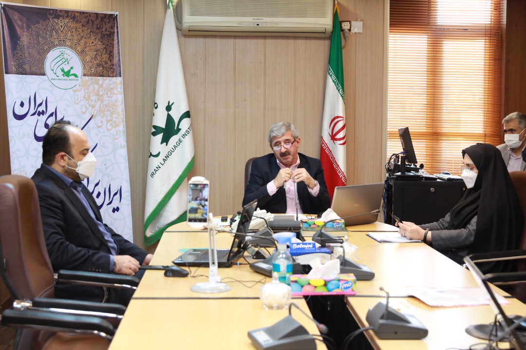 پنل کانون زبان در تلسی3