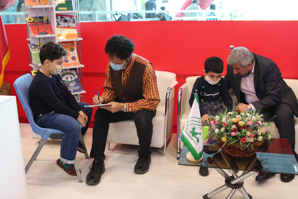 نمایشگاه اسباب بازی 12