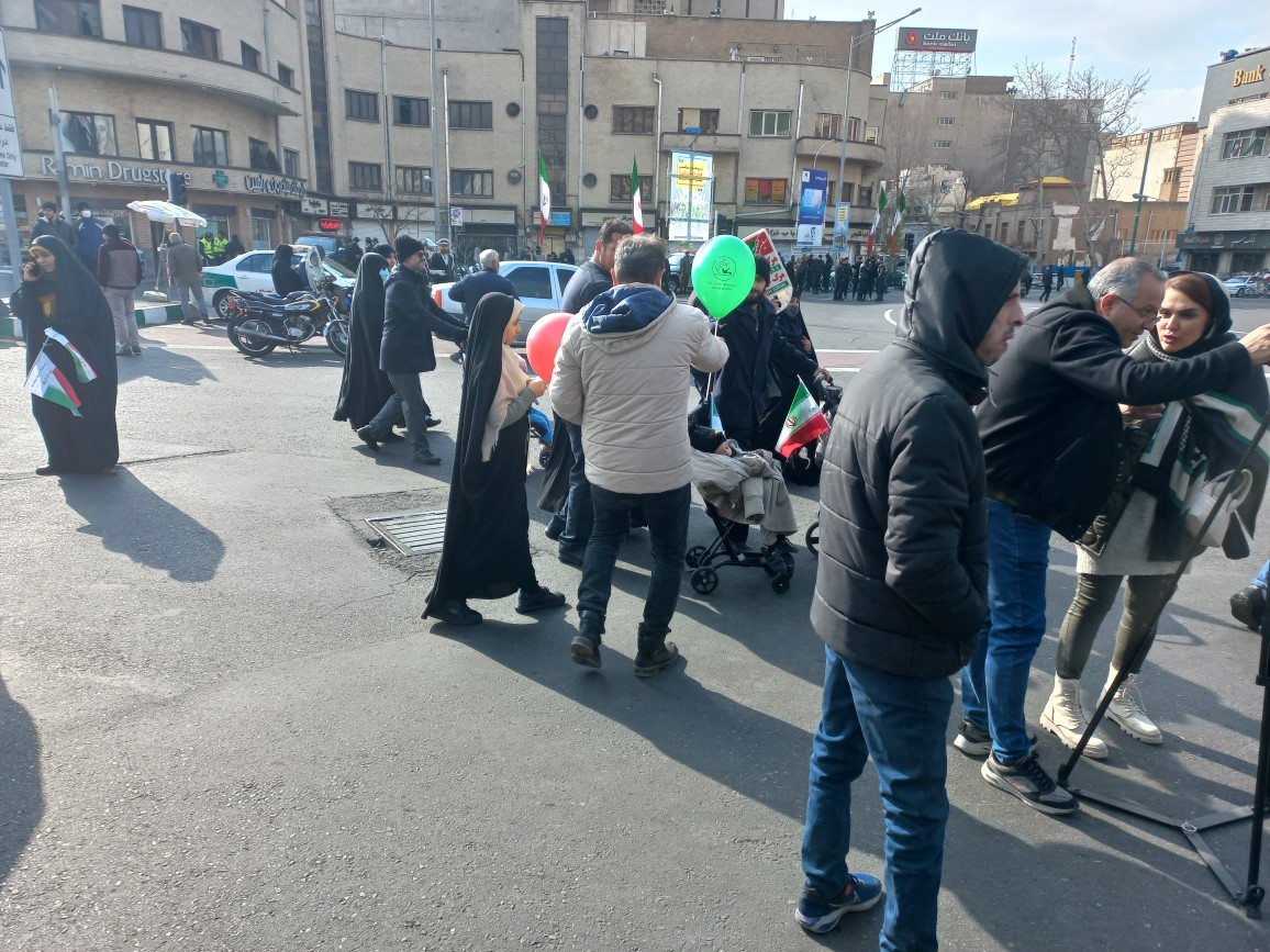 22 بهمن تهران 8