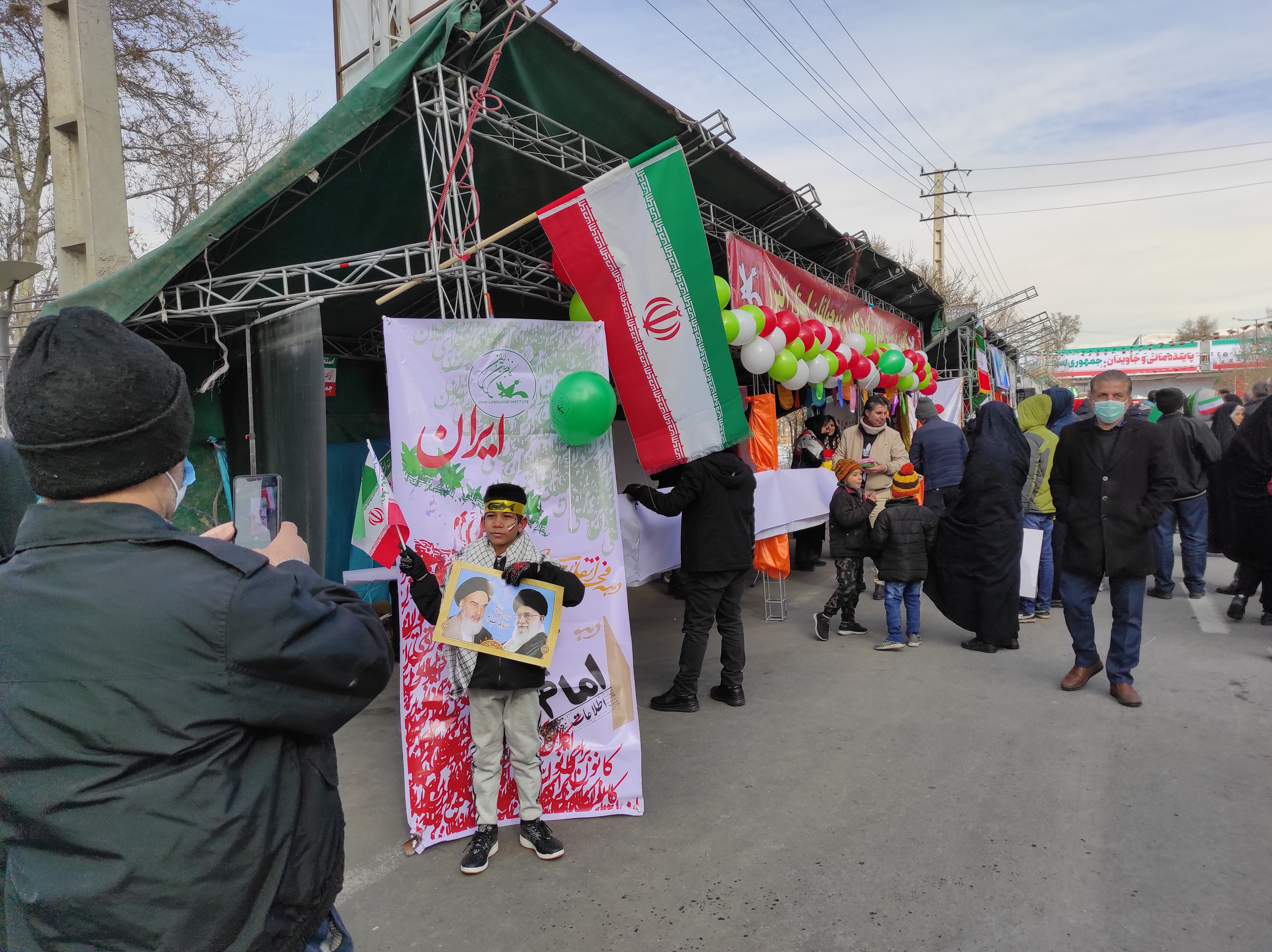 22 بهمن البرز 10