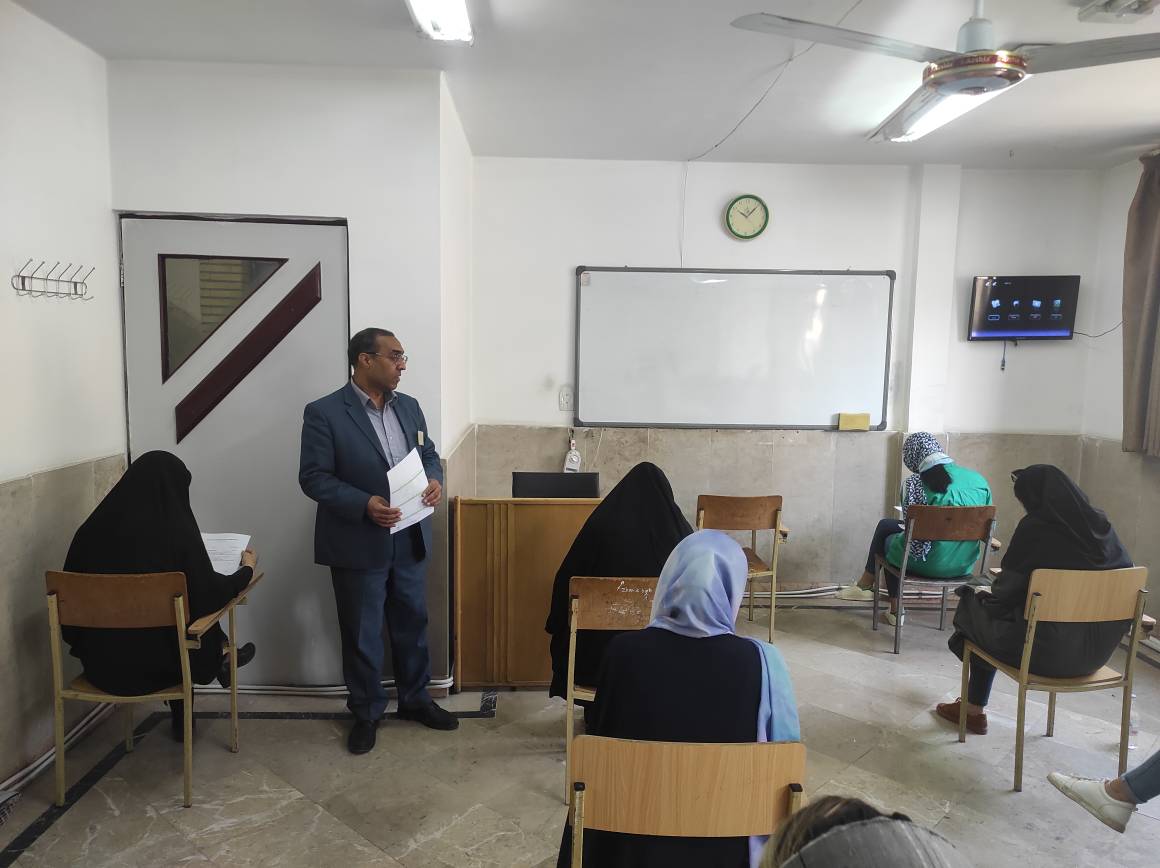 جذب مدرس غیرانگلیسی 7