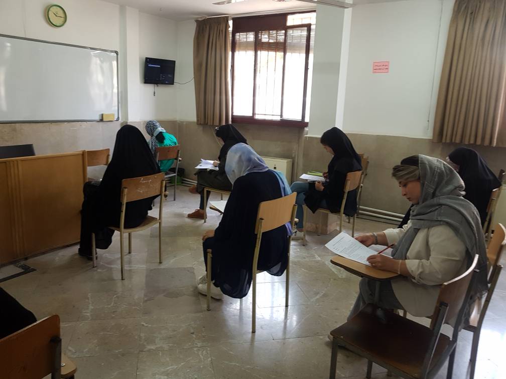 جذب مدرس غیرانگلیسی 9