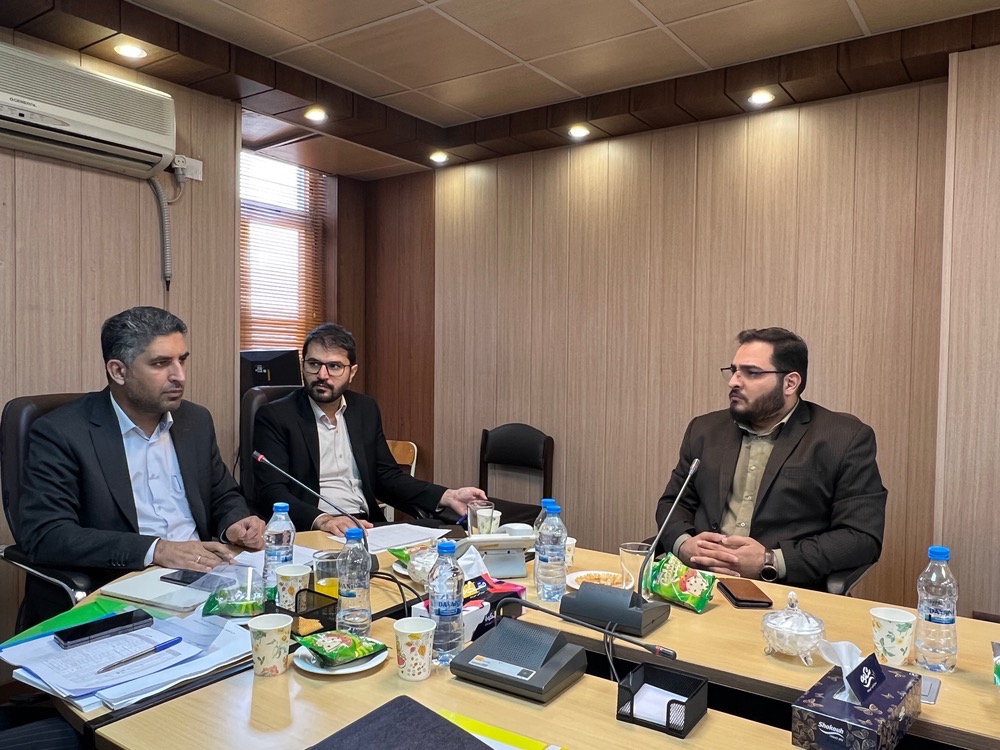 نشست با مسئولان مراکز 1