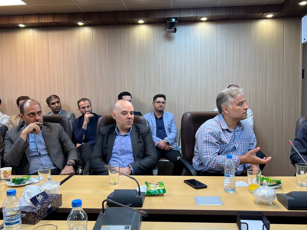 نشست با مسئولان مراکز 3