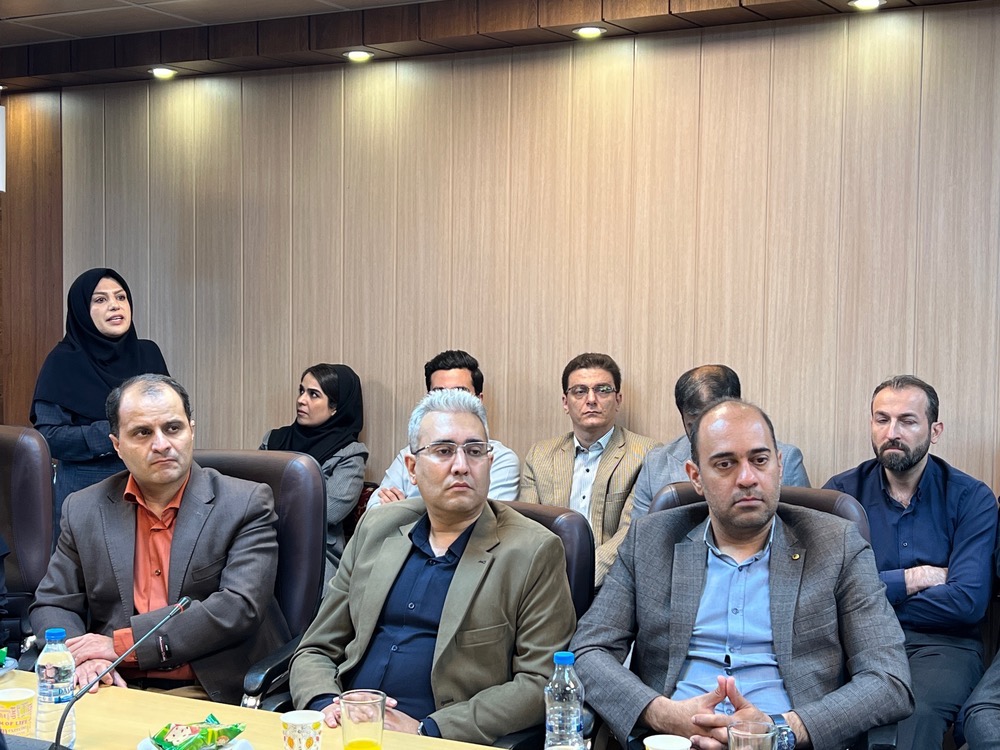 نشست با مسئولان مراکز 6