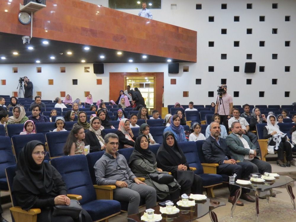 کانون زبان اصفهان در آیین پایانی دومین مهروارۀ قصه‌گویی از کتاب قصه‌های شهر من شرکت کرد