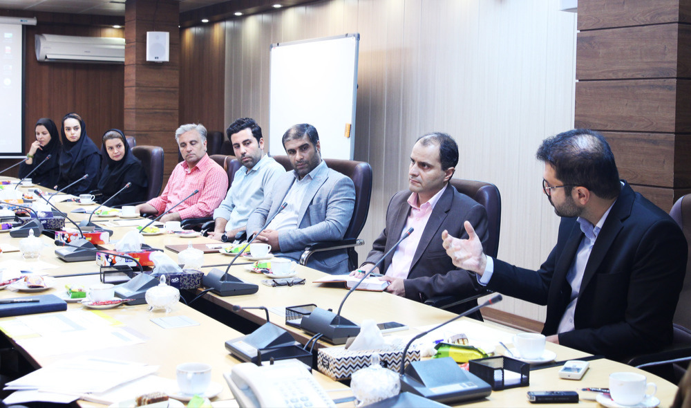 مراکز آموزشی زیان‌ده کانون زبان ایران در کشور جمع‌آوری خواهند شد