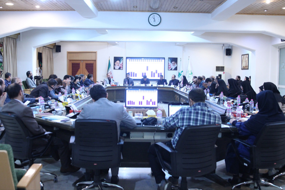 رئیس کانون زبان ایران