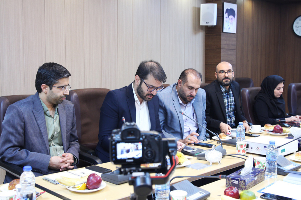 کانون زبان ایران یکی از بازوان مهم فرهنگی و اجرایی کانون پرورش فکری کودکان و نوجوانان است