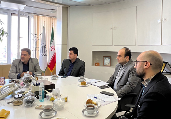 همکاری‌های مشترک کانون زبان ایران و بنیاد سعدی در حوزۀ آموزش زبان فارسی بررسی شد