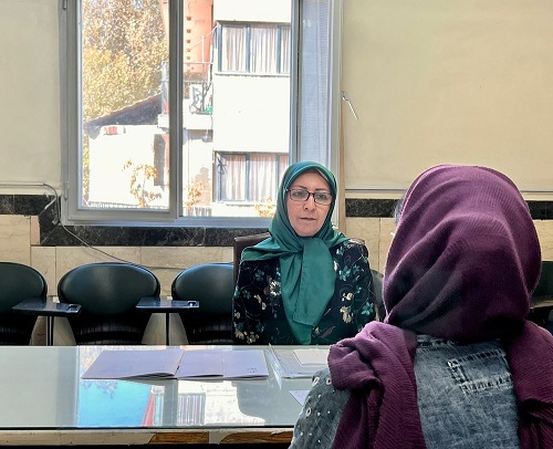 گزارش تصویری از روند برگزاری آزمون کتبی و شفاهی زبان اسپانیایی DELE