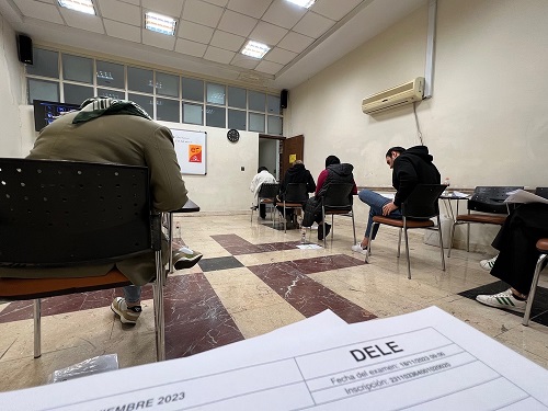 گزارش تصویری از روند برگزاری آزمون کتبی و شفاهی زبان اسپانیایی DELE
