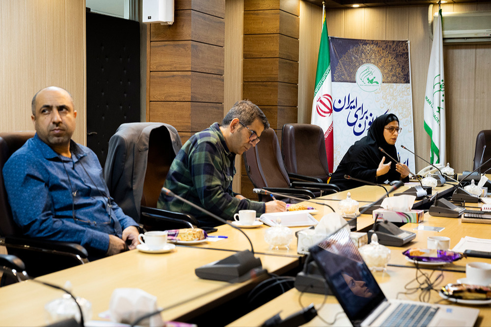 برگزاری جلسه توجیهی مدرسان برای برگزاری وبینارهای مکالمه و رفع اشکال