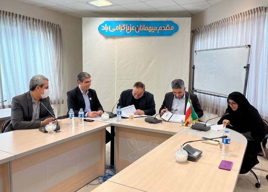 عقد تفاهم‌نامه کانون زبان ایران با دانشگاه‌های پیام نور و فرهنگیان استان گلستان