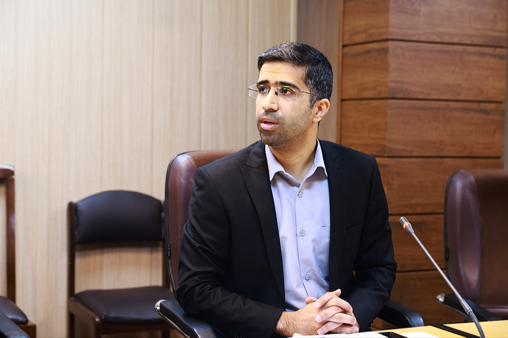 جلسۀ مدیران ستادی و استانی و مسئولان مراکز آموزشی کانون زبان ایران برگزار شد