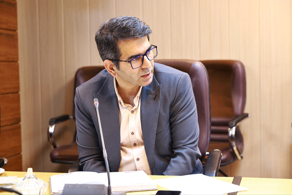 جلسۀ مدیران ستادی و استانی و مسئولان مراکز آموزشی کانون زبان ایران برگزار شد