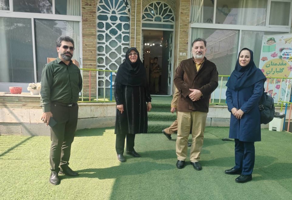 معاون اداری و مالی کانون زبان ایران از مرکز آموزشی کاشان بازدید کرد