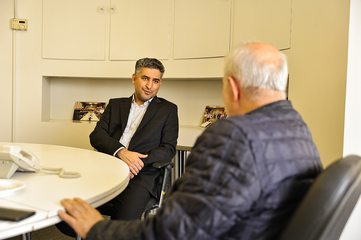 دیدار رییس کانون زبان ایران با نمایندۀ مردم رشت در مجلس شورای اسلامی