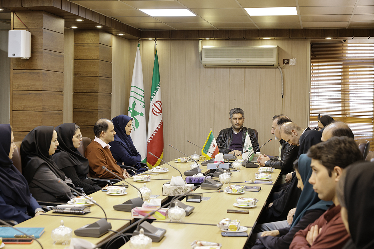 «سرپرست امور اداری» کانون زبان ایران منصوب شد