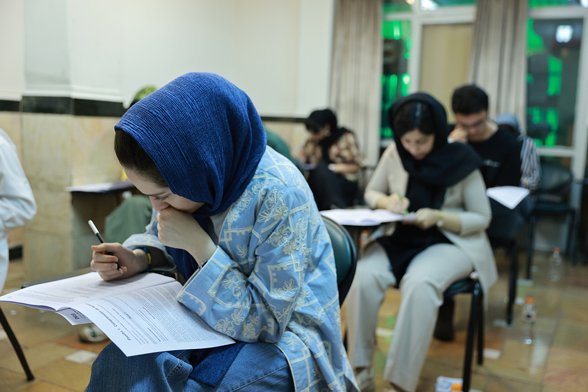 بیست و سومین دورۀ آزمون زبان اسپانیایی DELE در کانون زبان ایران برگزار شد