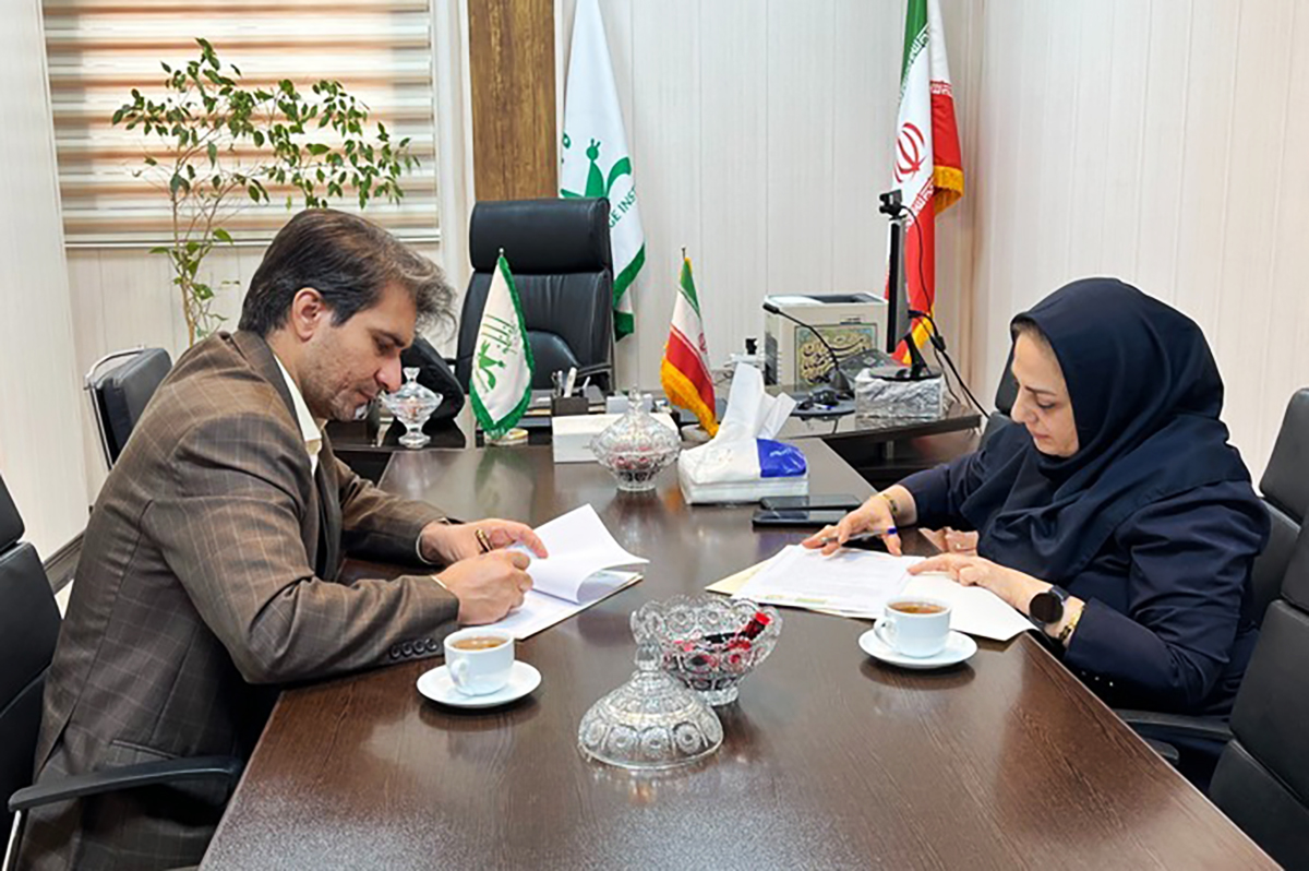 انعقاد تفاهم‌نامه همکاری میان کانون زبان ایران و شرکت ملی حفاری ایران