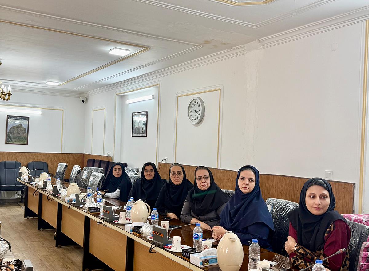 ارزیابی عملکرد شش ماه نخست و طراحی برنامه‌های جدید در استان یزد