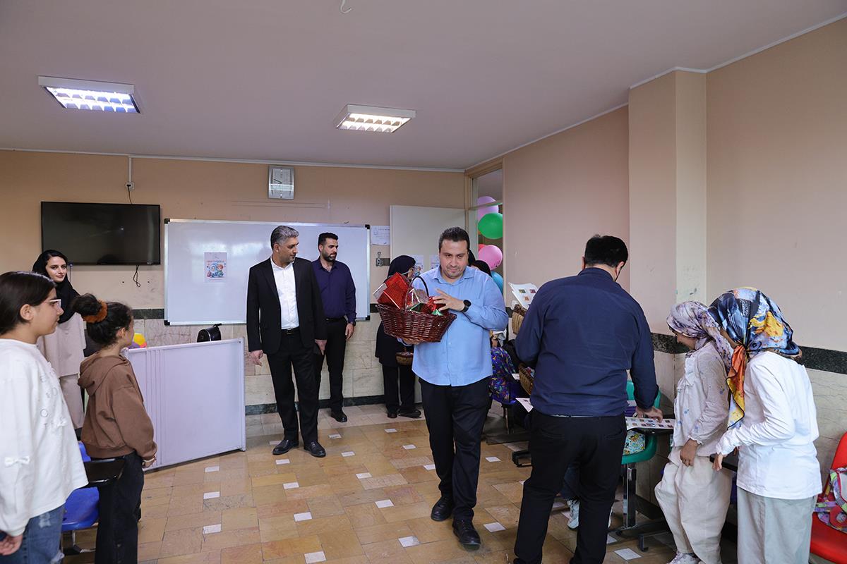 آموزش زبان در کودکی، زمینه‌ساز پرورش نسلی بین‌المللی، خلاق و فرهنگی است