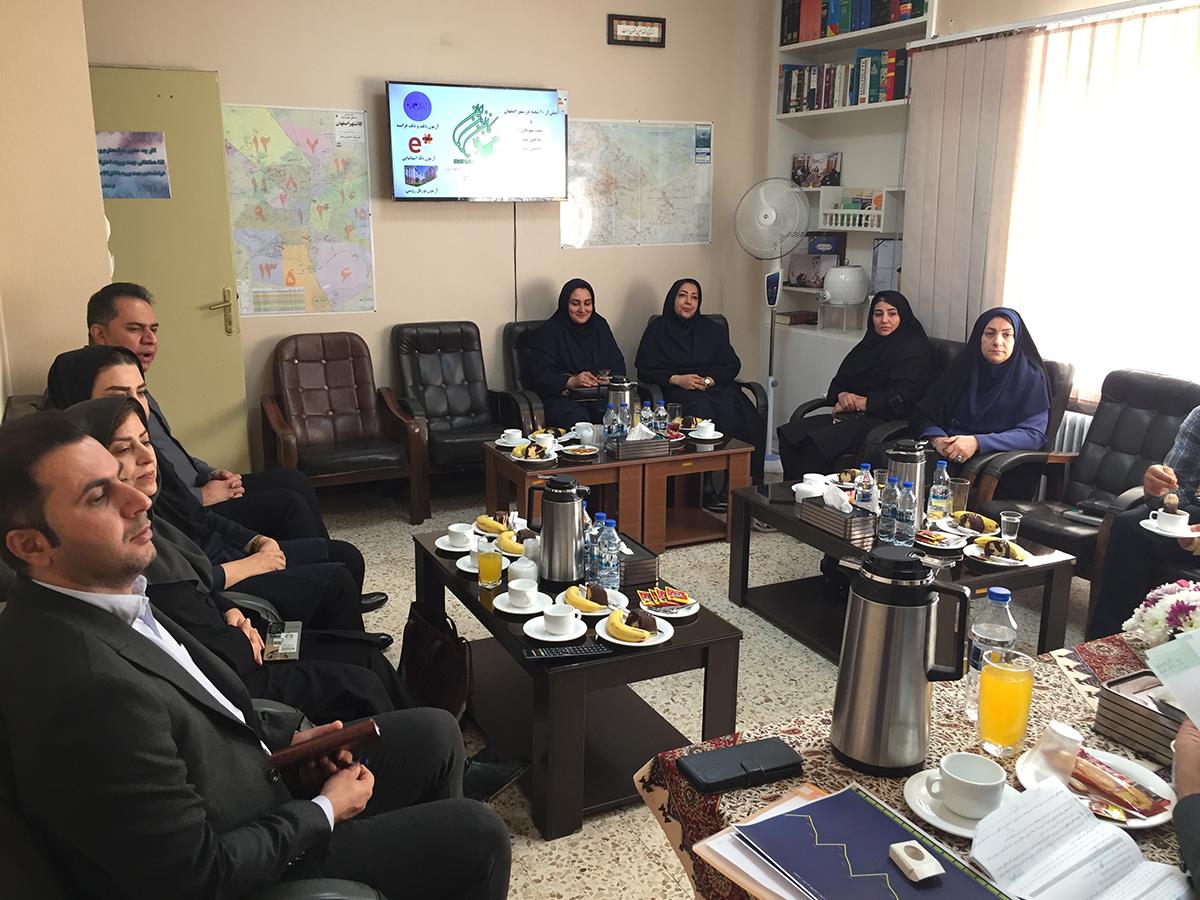 راهکارهای تقویت همکاری‌ میان دستگاه‌های فرهنگی و آموزشی در استان اصفهان بررسی شد