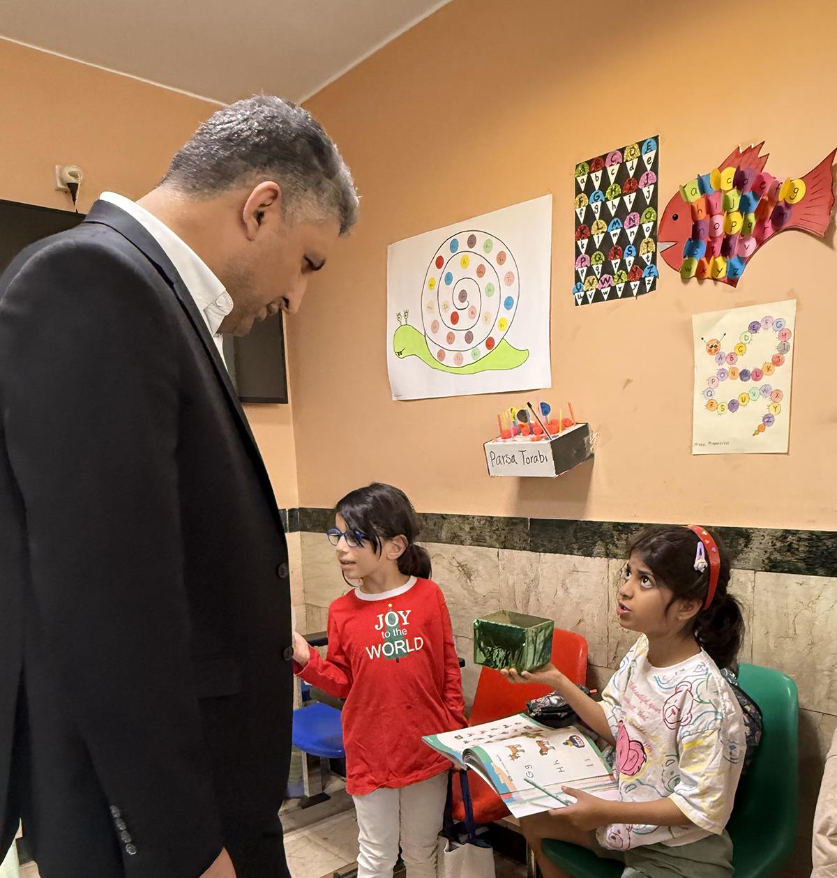 آموزش زبان در کودکی، زمینه‌ساز پرورش نسلی بین‌المللی، خلاق و فرهنگی است