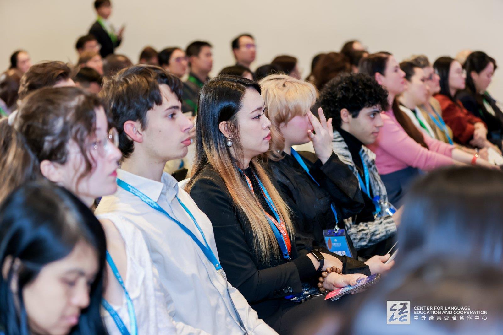 کانون زبان ایران برای ایجاد یک چارچوب قوی و آینده‌نگر برای آموزش زبان آماده است