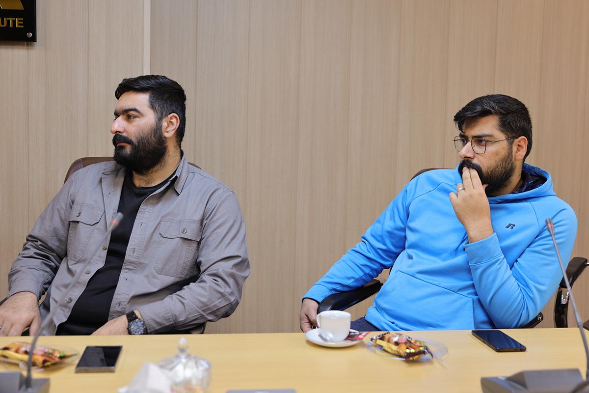 رییس کانون زبان ایران از کارکنان حوزۀ معاونت مالی قدردانی کرد