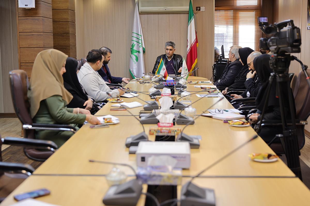 رییس کانون زبان ایران برخی انتظارات خود را با مدیران استانی مطرح کرد