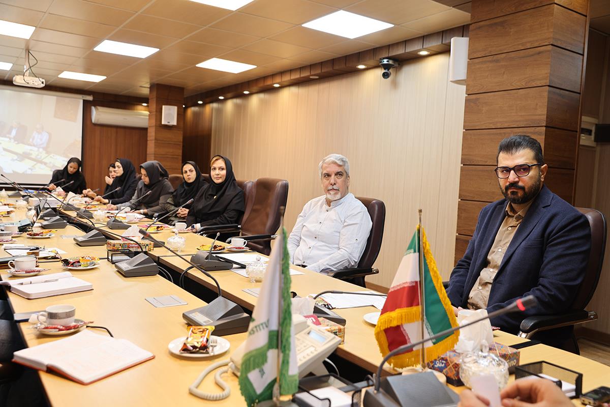 تقویت زیرساخت و کیفیت کلاس‌های آنلاین در کانون زبان ایران