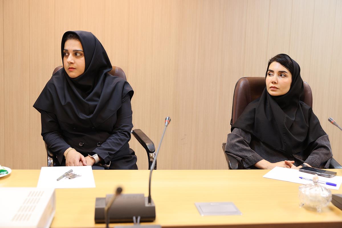 روحیۀ همکاری و تلاش کارکنان، سرمایه‌ای الهام‌بخش و قابل اتکا برای کانون زبان ایران