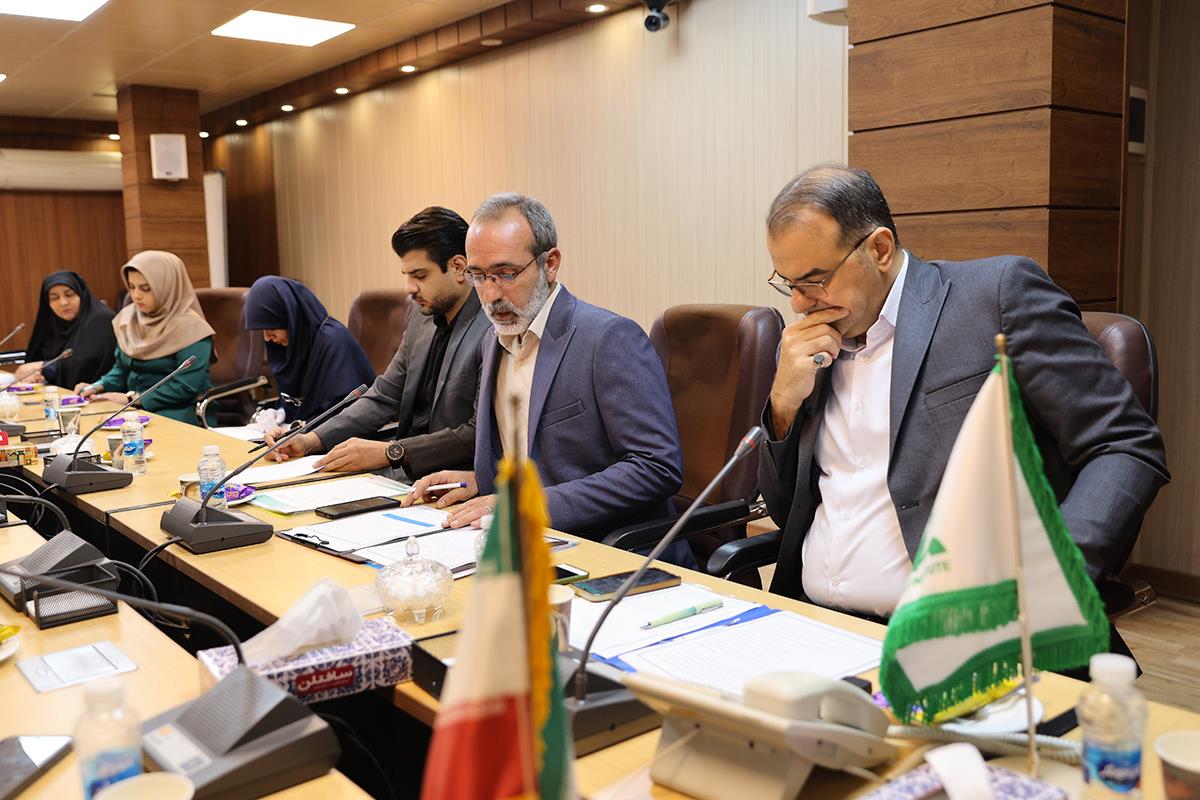 نشست تخصصی صیانت و آمایش اموال مازاد کانون زبان ایران برگزار شد