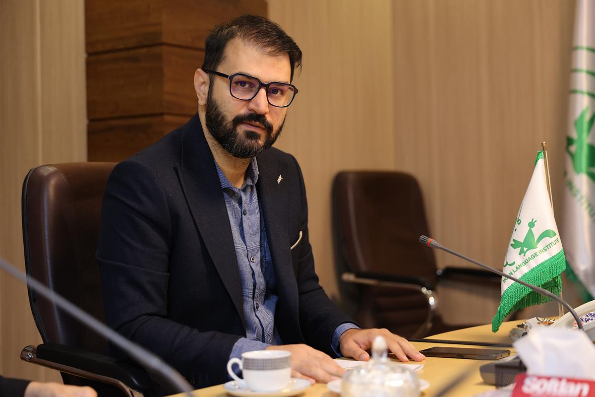 بررسی ابعاد اجرایی و کیفی برگزاری حضوری آزمون‌های پایان ترم در کانون زبان ایران