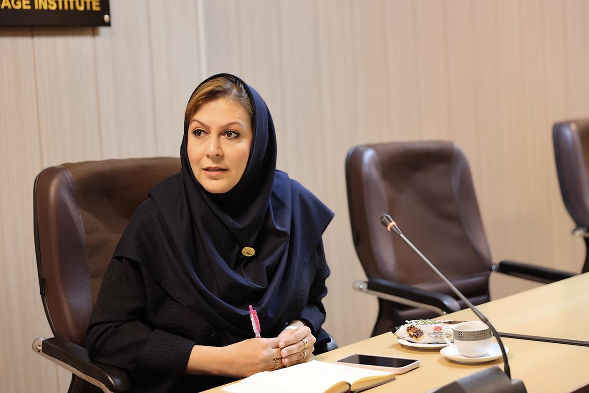 بررسی ابعاد اجرایی و کیفی برگزاری حضوری آزمون‌های پایان ترم در کانون زبان ایران