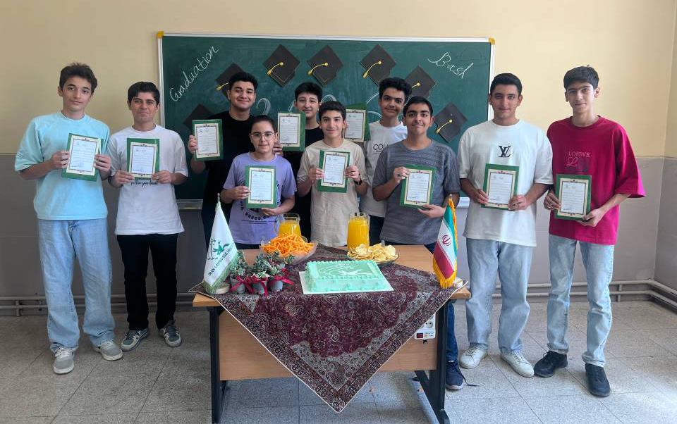 گزارش تصویری از برگزاری جشن فارغ‌التحصیلی در مراکز آموزشی اصفهان