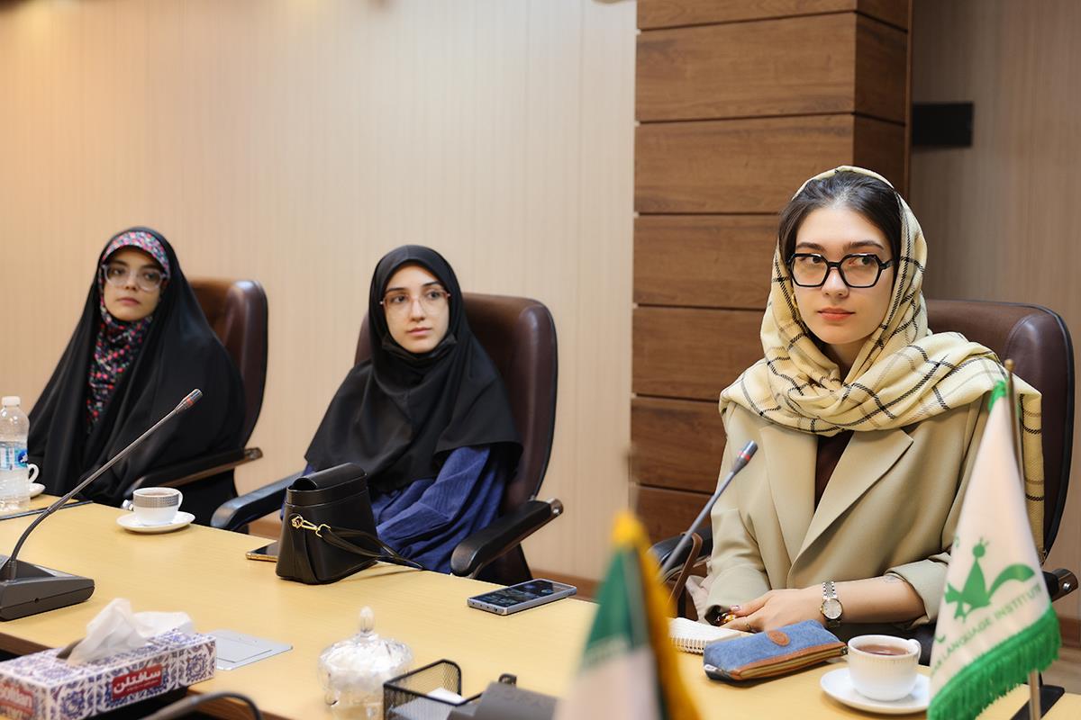 تأکید رییس کانون زبان ایران بر رویکرد استراتژیک به آموزش زبان چینی