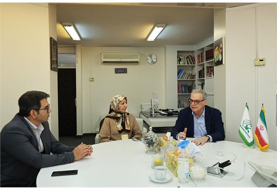 The Deputy Ambassador of Spain to Iran observed the DELE exam process at the Iran Language Institute