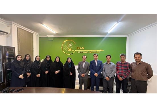 بازدید مدیر دفتر مرکزی حراست کانون از مرکز آموزشی کانون زبان استان یزد
