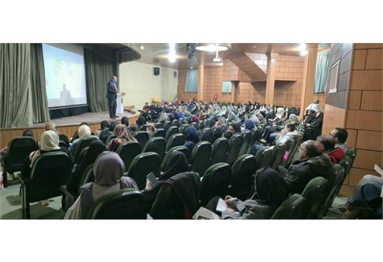 توانمندسازی والدین به عنوان شرکای استراتژیک در فرآیند آموزش