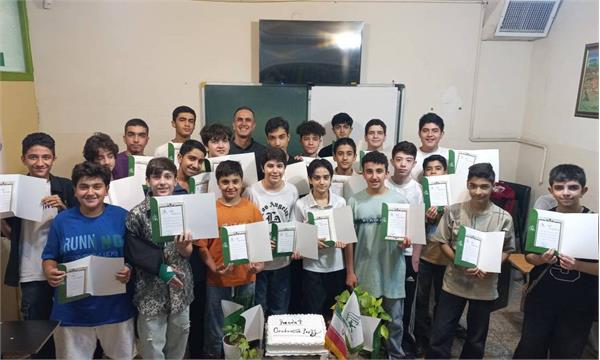 گزارش تصویری از برگزاری جشن فارغ‌التحصیلی در مراکز آموزشی اصفهان
