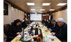 تعامل و هم‌افزایی میان معاونان، مدیران و کارکنان کانون زبان ایران در نشستی مشترک