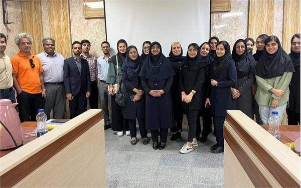 نشست «نگاهی نو به چالش‌های متحول کننده حیطۀ آموزش در قرن حاضر»